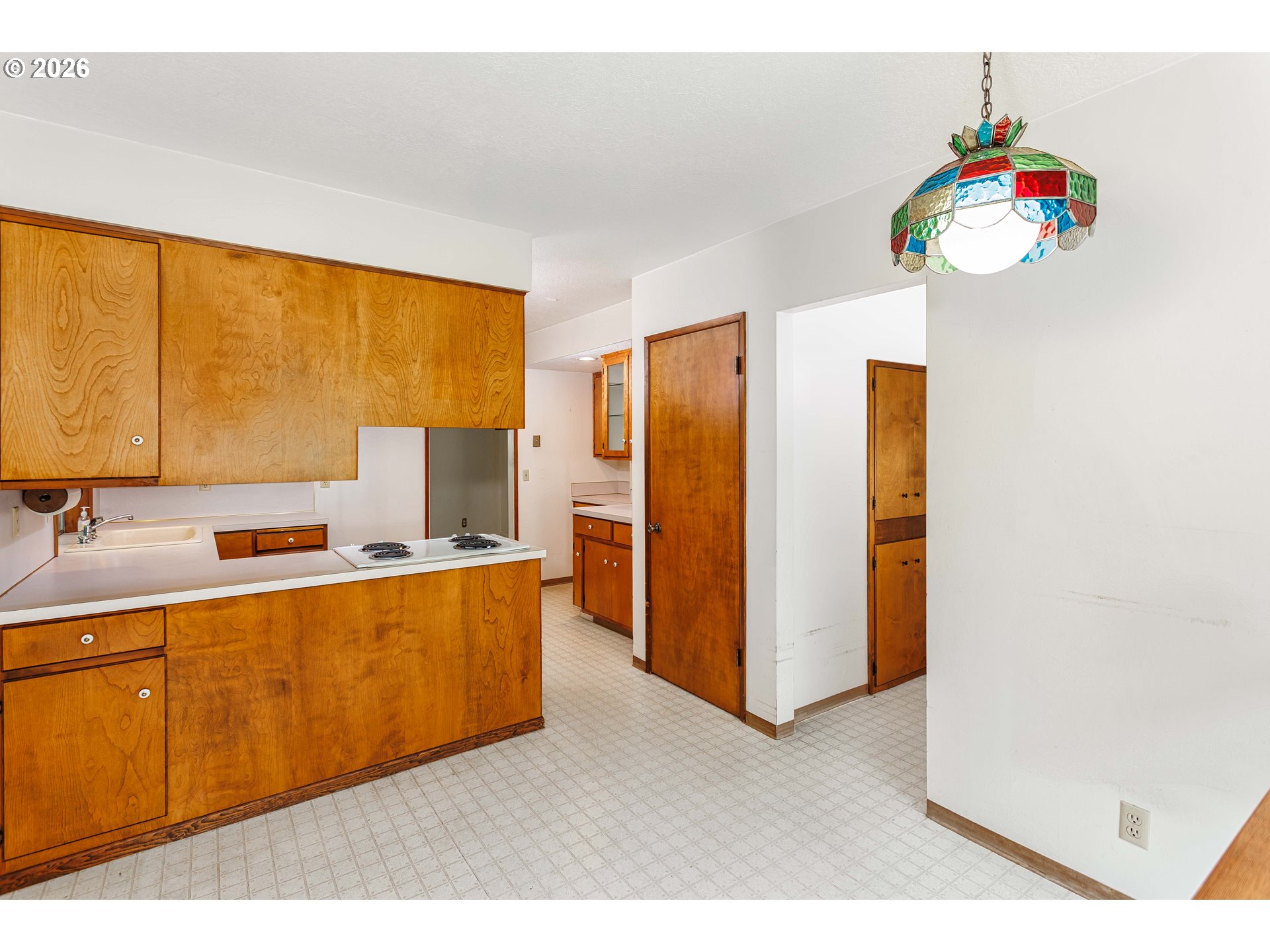 5010 Southwest Miles Street Portland, OR 97219 - Photo 12 of 30 Gallery Image 12