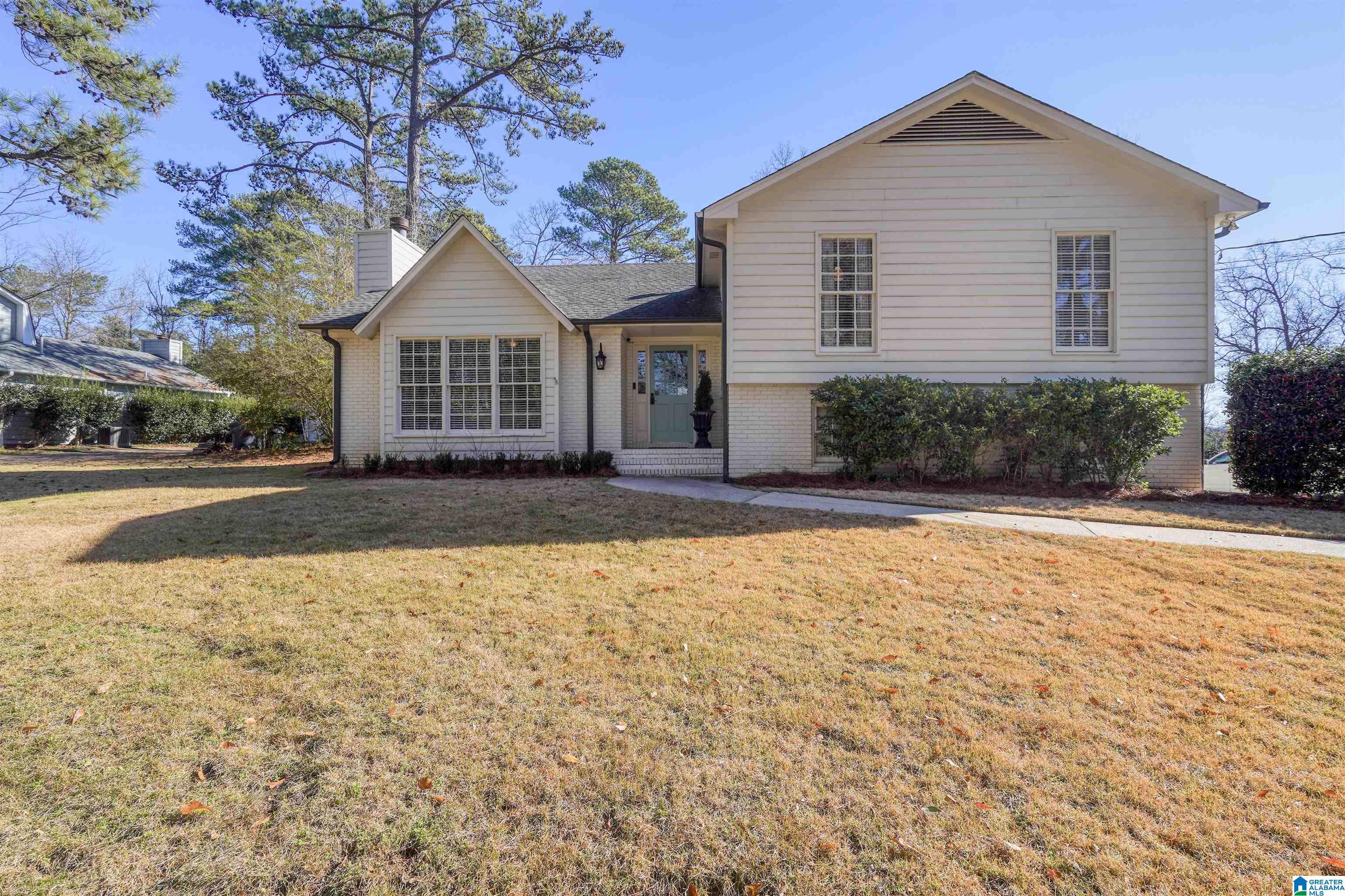 2429 Altadena Road Birmingham, AL 35243 - Photo 1 of 30