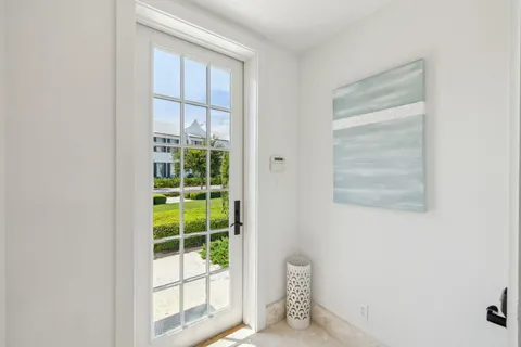 $3,850,000 | 132 Somerset Street, Alys Beach, FL 32461
