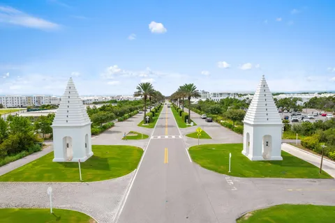 $3,850,000 | 132 Somerset Street, Alys Beach, FL 32461