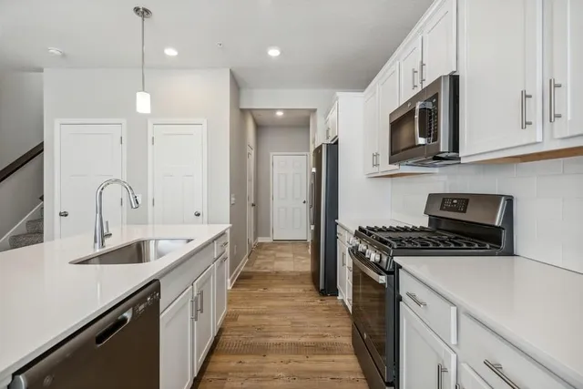 $2,895 | 9417 4th St Lane North, Lake Elmo, MN 55042