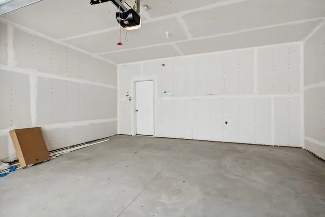 $2,895 | 9417 4th St Lane North, Lake Elmo, MN 55042