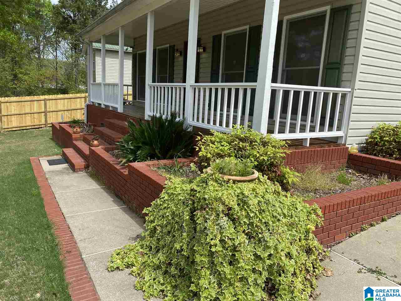 1524 Briar Cliff Road Rainbow City, AL 35906 - Photo 4 of 41