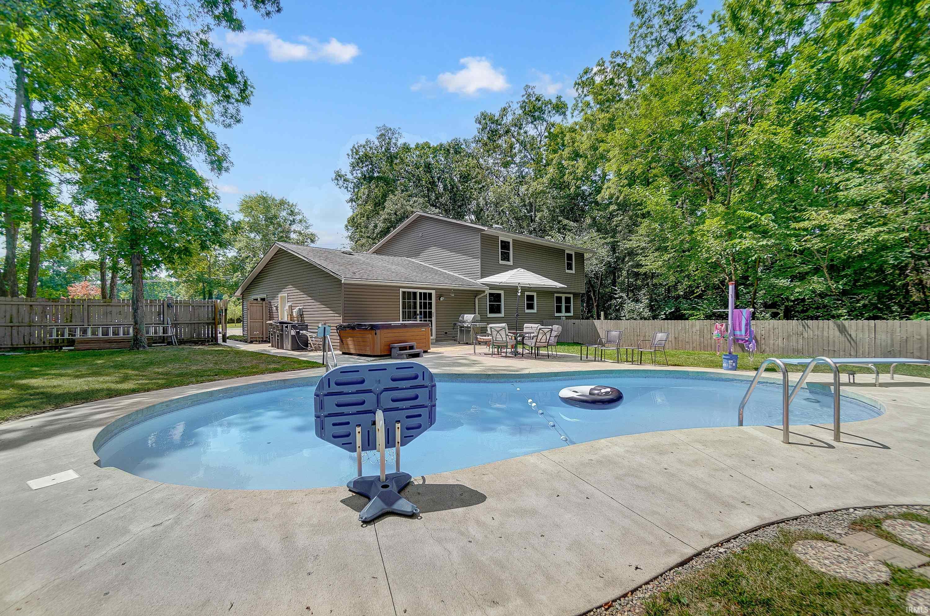 5820 Rosedale Drive Fort Wayne, IN 46804 - Photo 4 of 36 Gallery Image 4