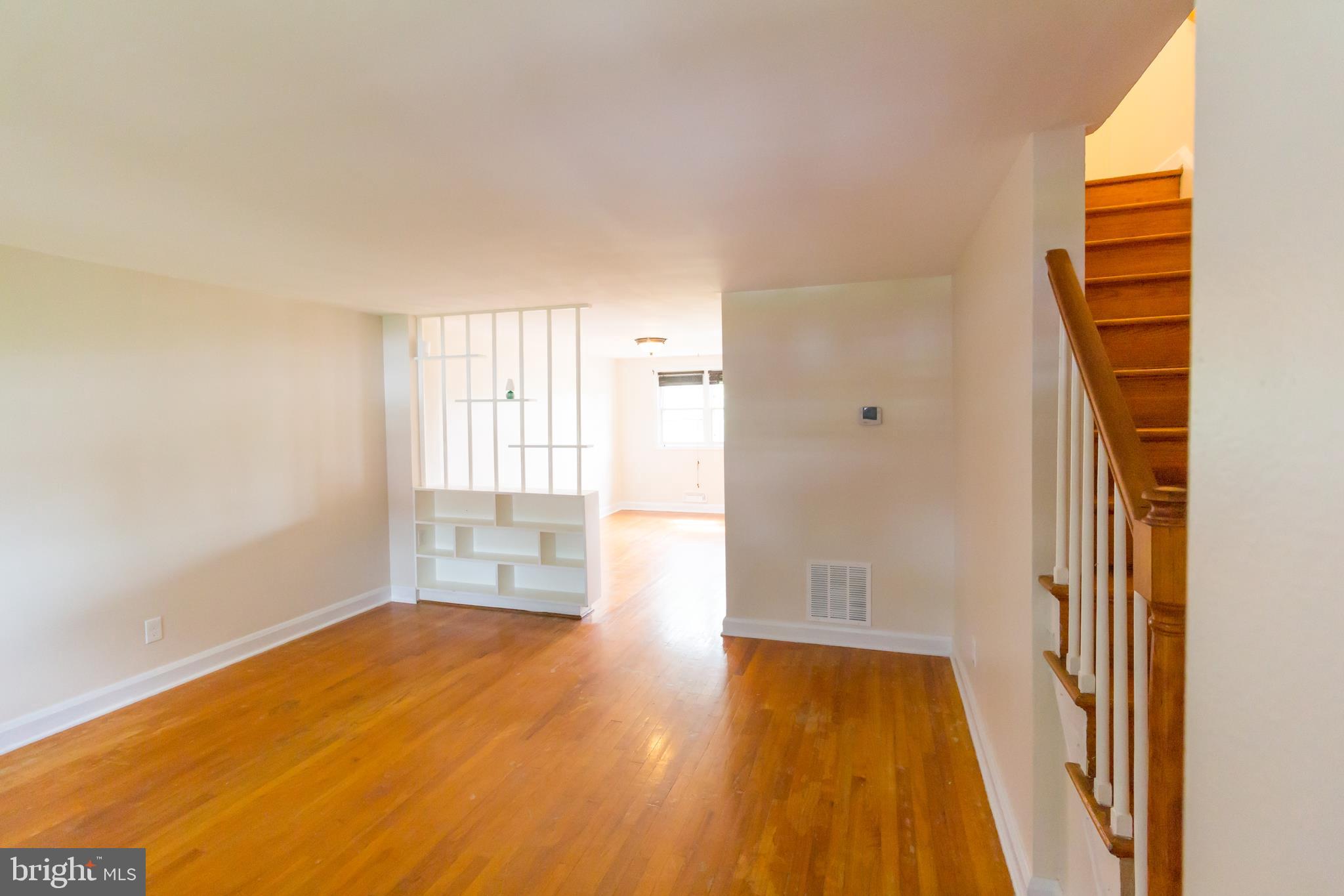 1307 Halstead Road Parkville, MD 21234 - Photo 6 of 38 Living room