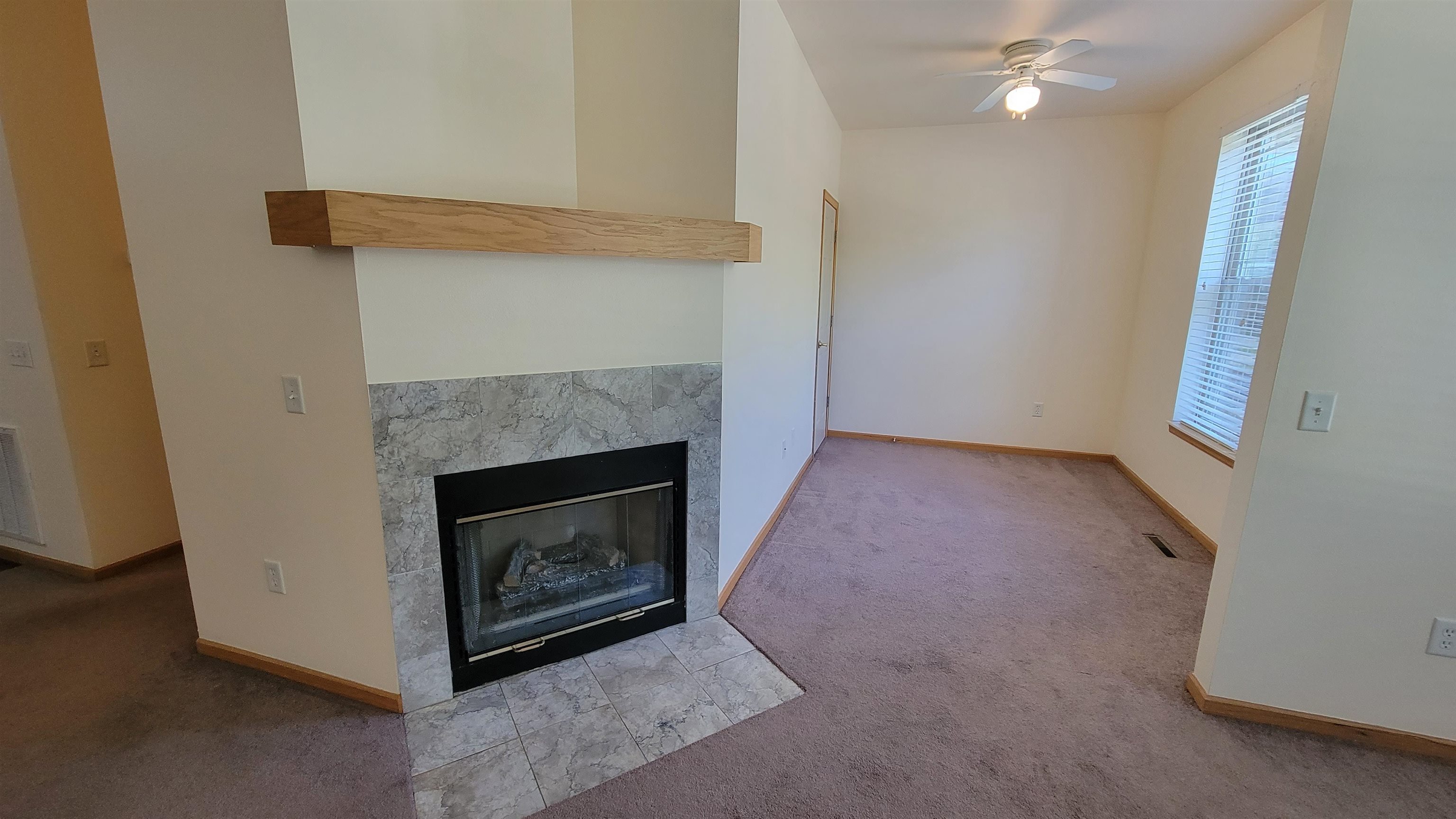 6655 Windsor Commons Avenue Windsor, WI 53598 - Photo 4 of 22