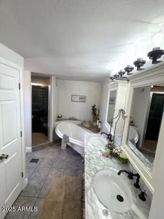 $275,000 | 5460 East Mulberry Lane, Hereford, AZ 85615