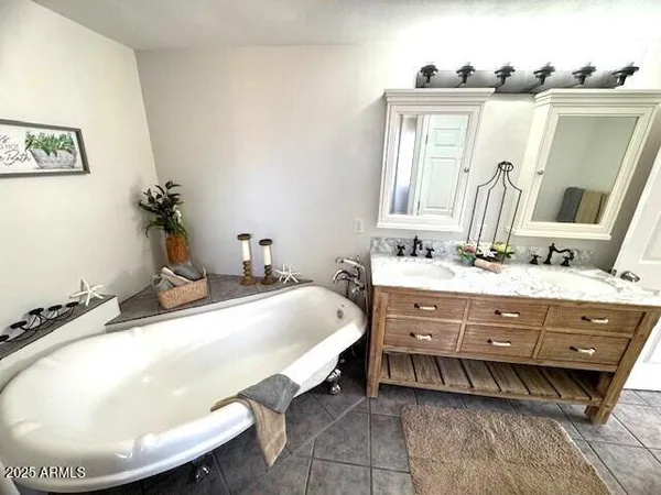 $275,000 | 5460 East Mulberry Lane, Hereford, AZ 85615