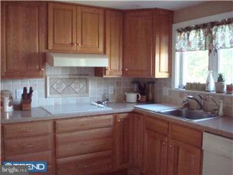 778 Roger Road Warminster, PA 18974 - Photo 2 of 11 Gallery Image 2
