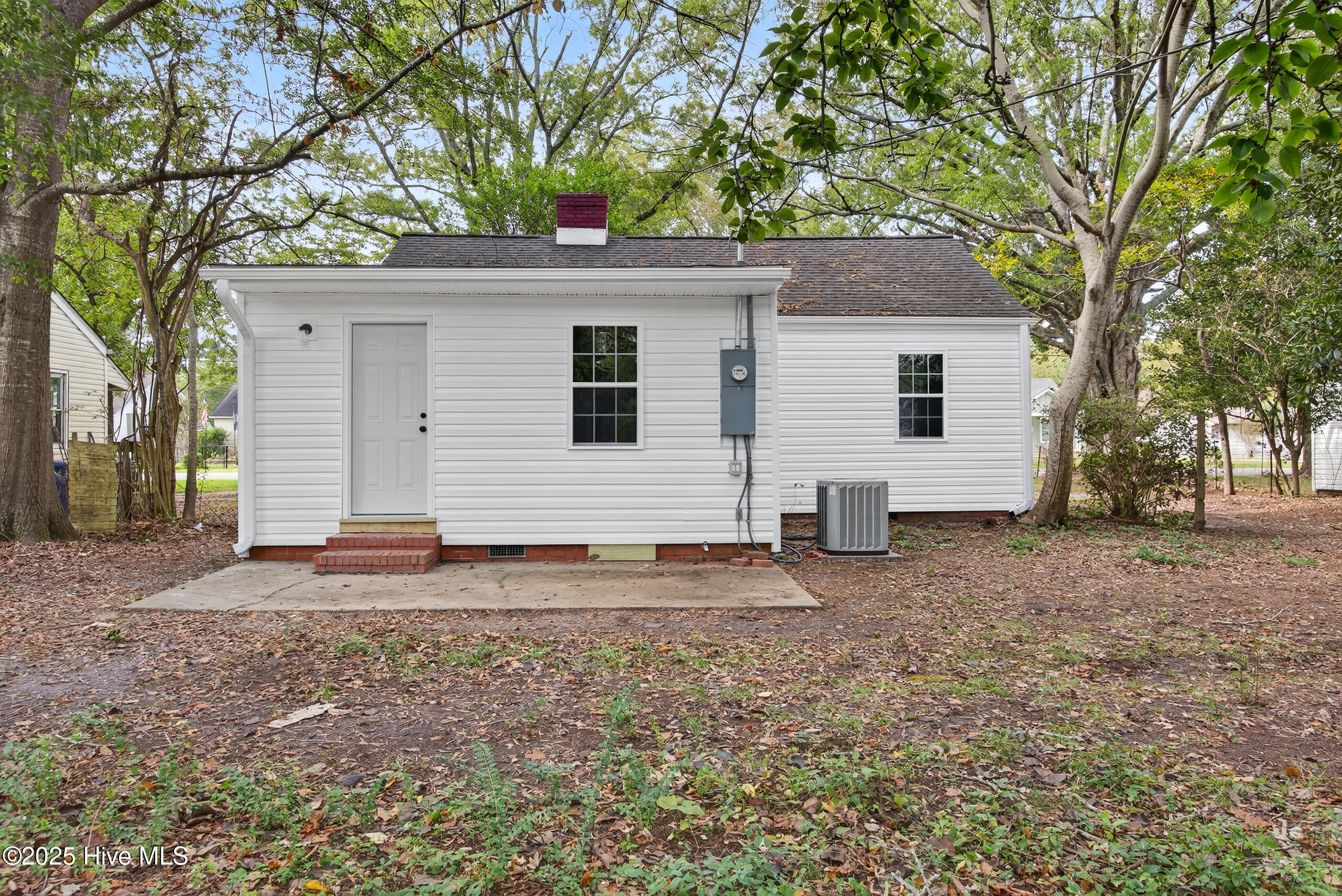 122 Sherwood Road Jacksonville, NC 28540 - Photo 21 of 29 22
