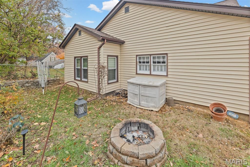 920 Danforth Street Alton, IL 62002 - Photo 6 of 37