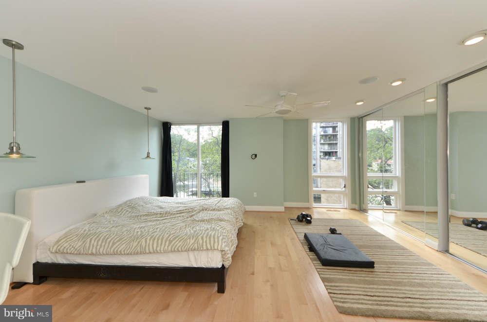 1680 Chimney House Road Reston, VA 20190 - Photo 17 of 30 Bedroom (Master)