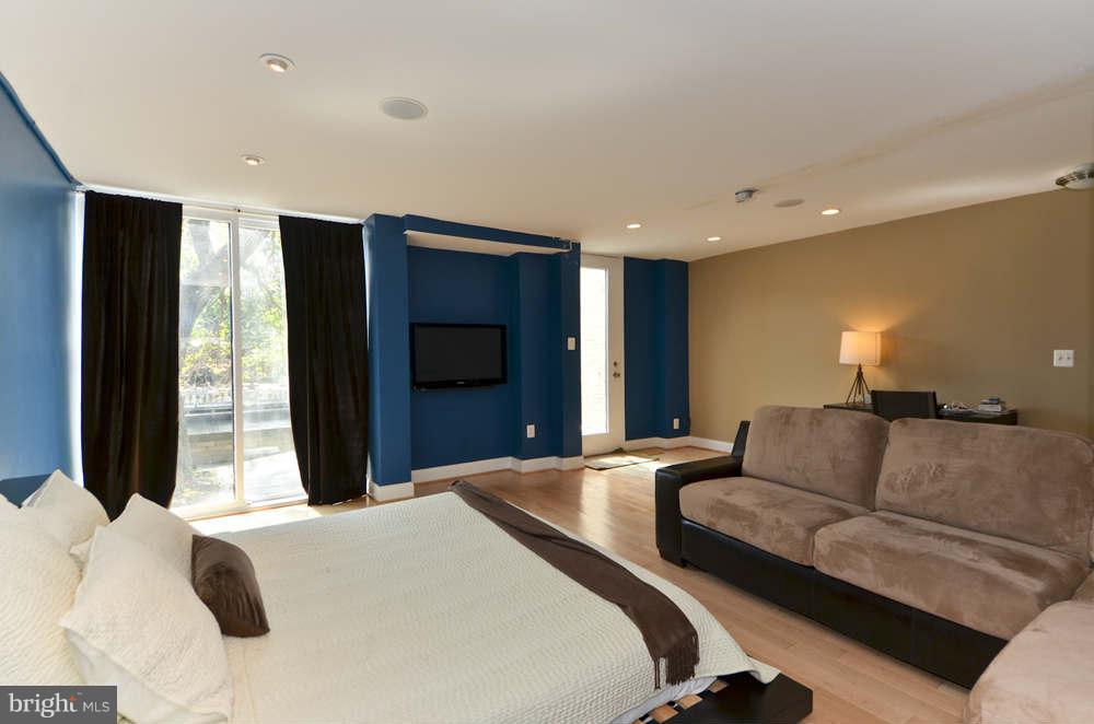 1680 Chimney House Road Reston, VA 20190 - Photo 21 of 30 Master Bedroom 2