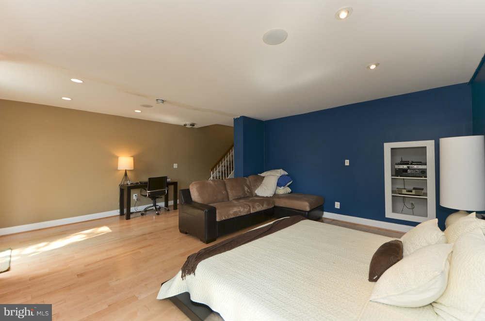 1680 Chimney House Road Reston, VA 20190 - Photo 22 of 30 Master Bedroom 2