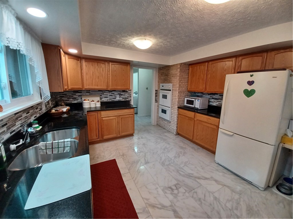 790 Pinnacle Road Henrietta, NY 14534 - Photo 18 of 48