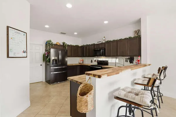 $4,200 | 1085 Center Stone Lane, Riviera Beach, FL 33404