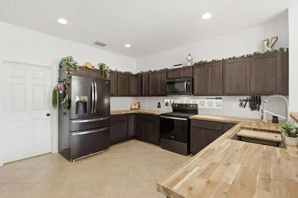 $4,200 | 1085 Center Stone Lane, Riviera Beach, FL 33404