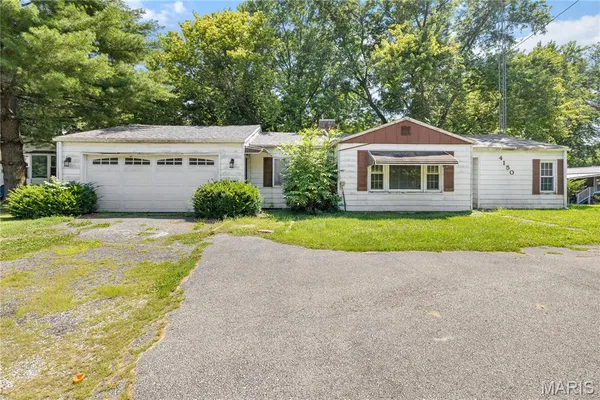 $58,000 | 4150 Highway 16, Litchfield, IL 62056
