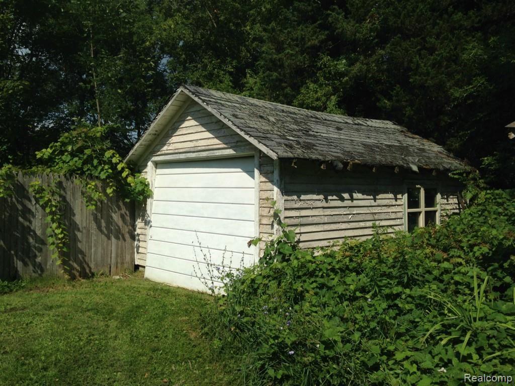 7472 Avoca Road North Street, MI 48049 - Photo 7 of 25 IMG_7606.jpg
