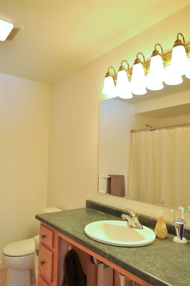 84 Brookview Road Windham, NH 03087 - Photo 13 of 30