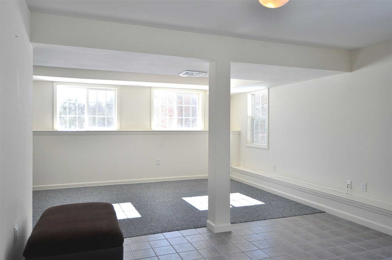 84 Brookview Road Windham, NH 03087 - Photo 17 of 30