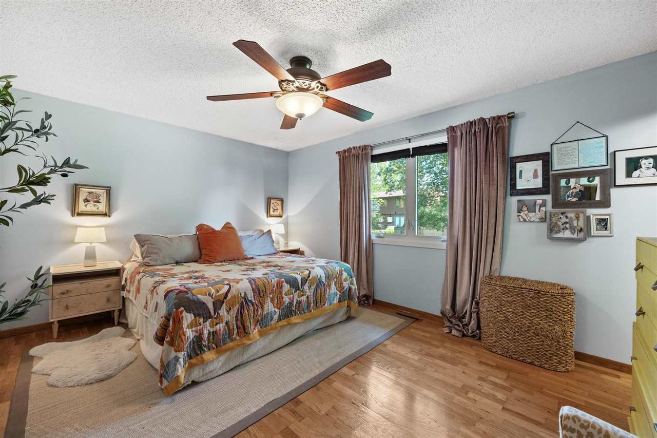 627 Holiday Road Coralville, IA 52241 - Photo 14 of 26 Gallery Image 14