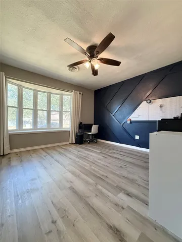 $295,000 | 1920 Galway Drive, Vidor, TX 77662