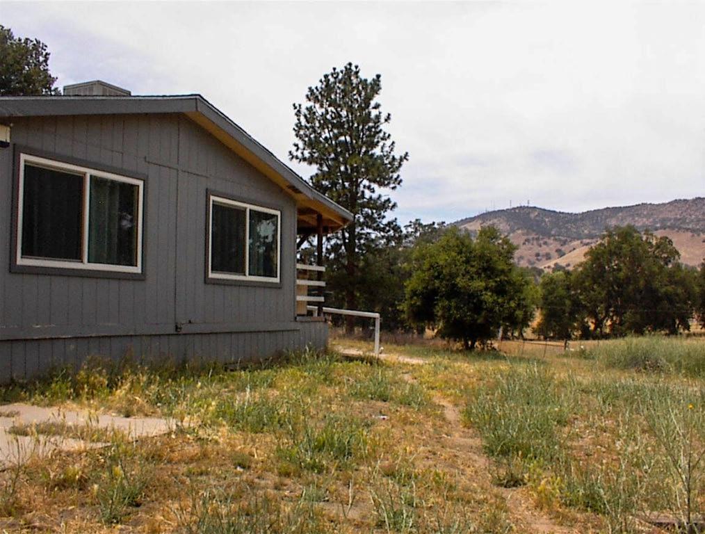 32351 Indian Guide Road Squaw Valley, CA 93675 - Photo 6 of 35