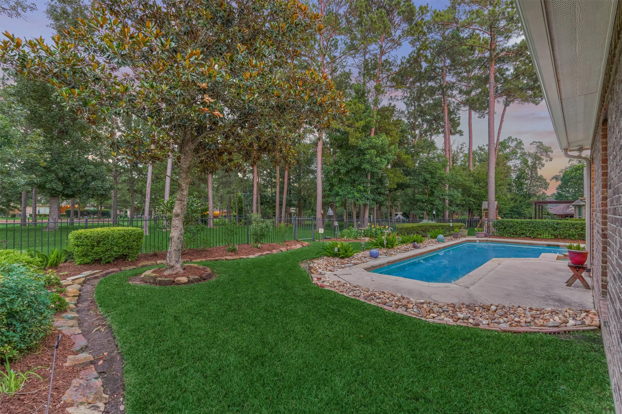 1608 Beau Rivage Drive Conroe, TX 77304 - Photo 2 of 49