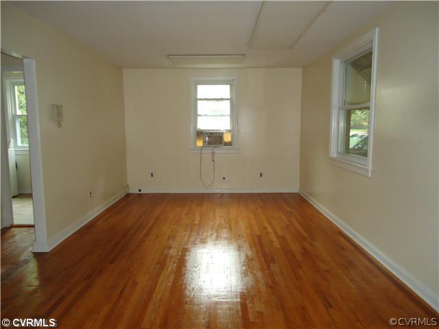 1607 Foster Road Richmond, VA 23226 - Photo 11 of 22 Living Room - Large Living Room. Window units wil