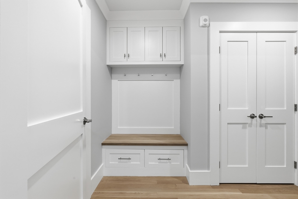 32 Edgewood Road, Unit 1 Lexington, MA 02420 - Photo 12 of 19 Gallery Image 12