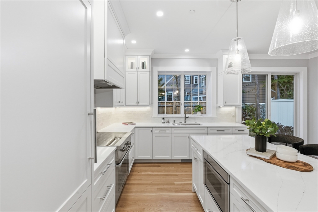 32 Edgewood Road, Unit 1 Lexington, MA 02420 - Photo 7 of 19 Gallery Image 7