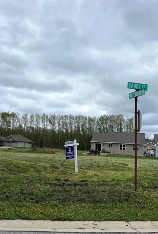 $57,900 | 618 Linksview Court, Unit 132, Wrightstown, WI 54180