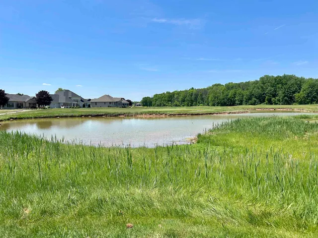 $57,900 | 618 Linksview Court, Unit 132, Wrightstown, WI 54180