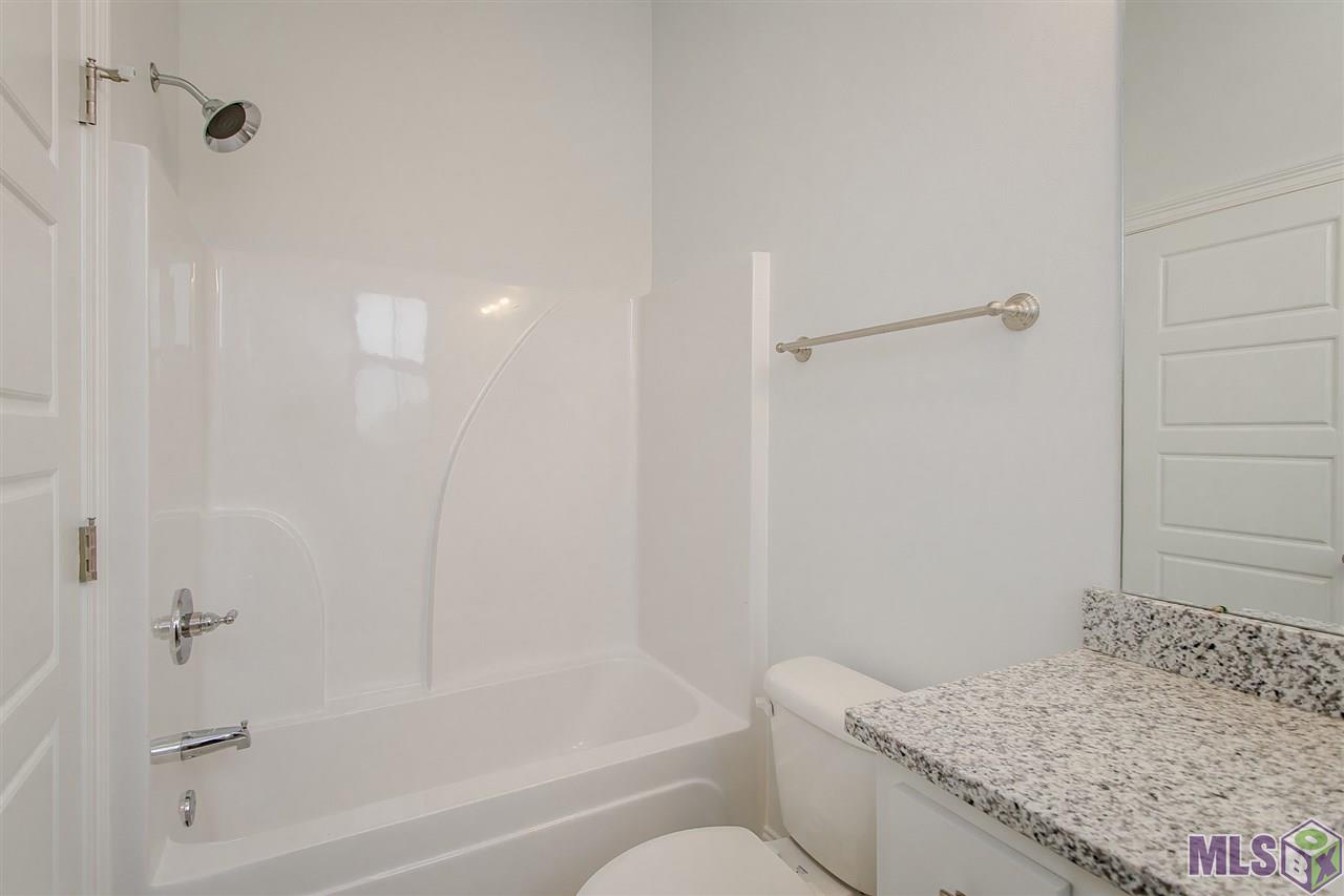 1479 Partierre Lane Baton Rouge, LA 70820 - Photo 17 of 28 Gallery Image 17