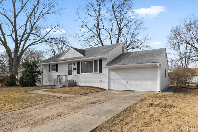 $189,000 | 225 South St Charles Street, Florissant, MO 63031