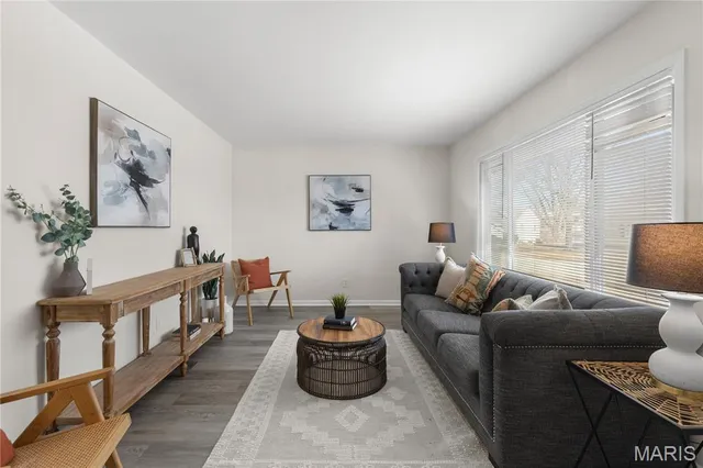 $189,000 | 225 South St Charles Street, Florissant, MO 63031