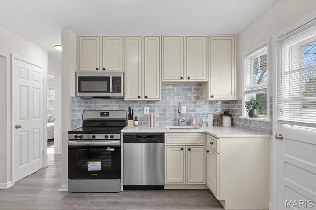 $189,000 | 225 South St Charles Street, Florissant, MO 63031