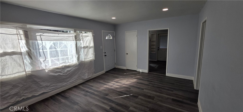 1498 Powell Way Riverside, CA 92501 - Photo 3 of 21 Gallery Image 3