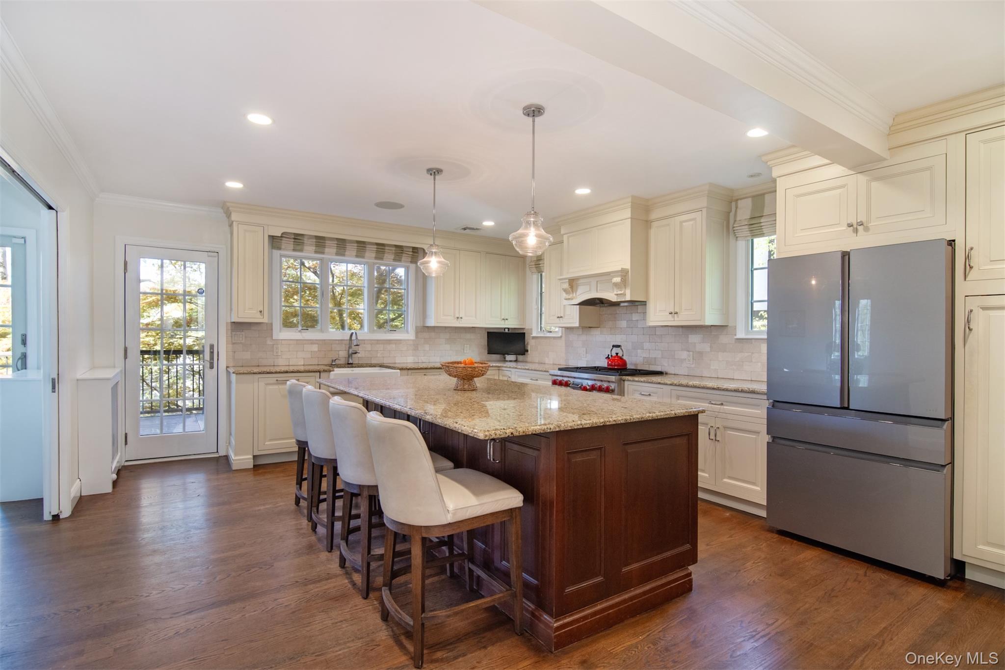 41 Summit Avenue Bronxville, NY 10708 - Photo 9 of 30