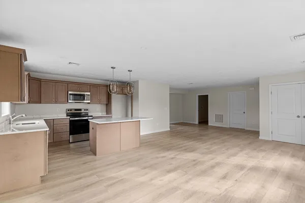 $669,000 | 393 Court Street, Unit 7, Plymouth, MA 02360