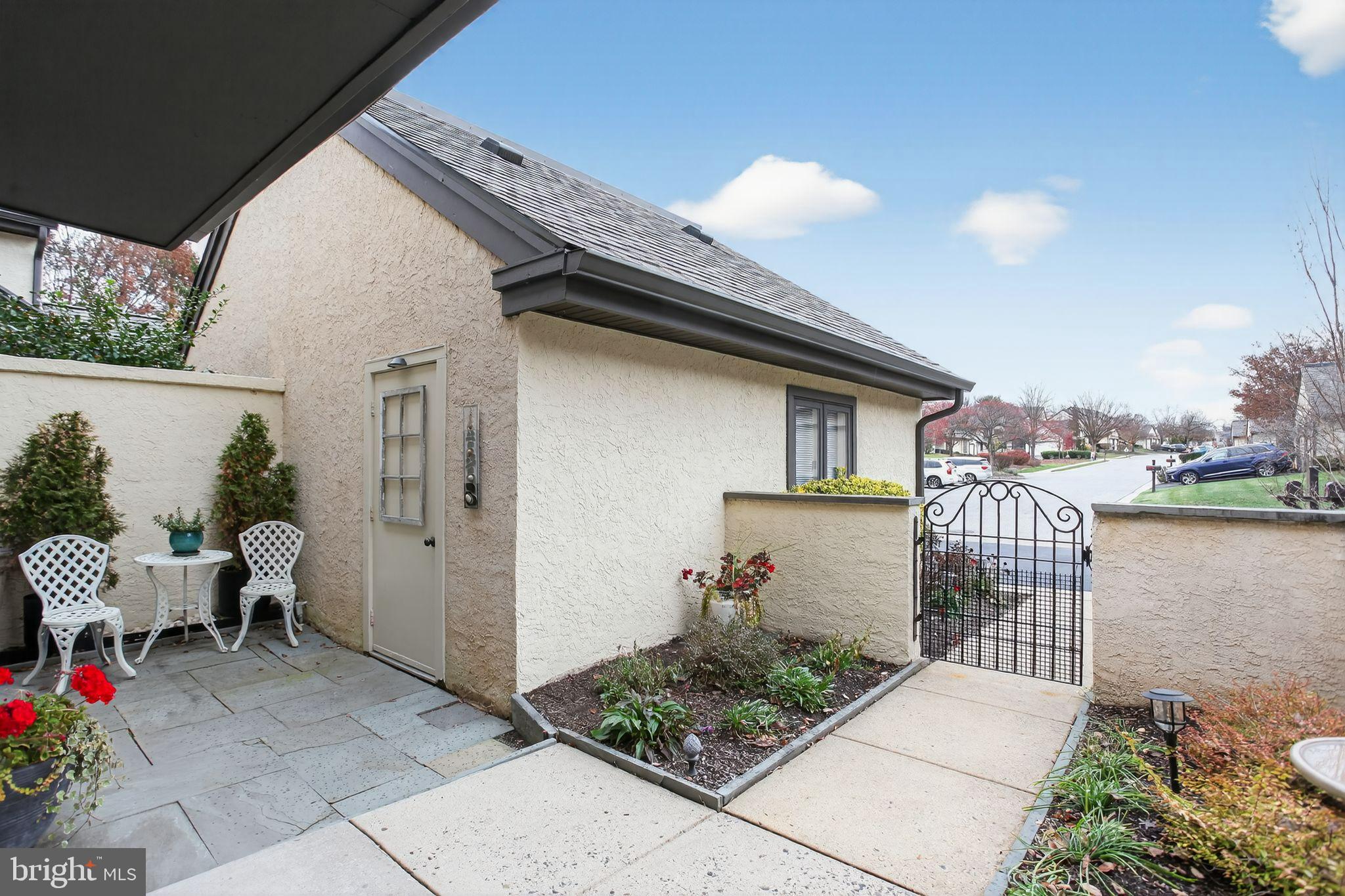 149 Splitrail Lane Blue Bell, PA 19422 - Photo 2 of 40 a front view of a house with garden