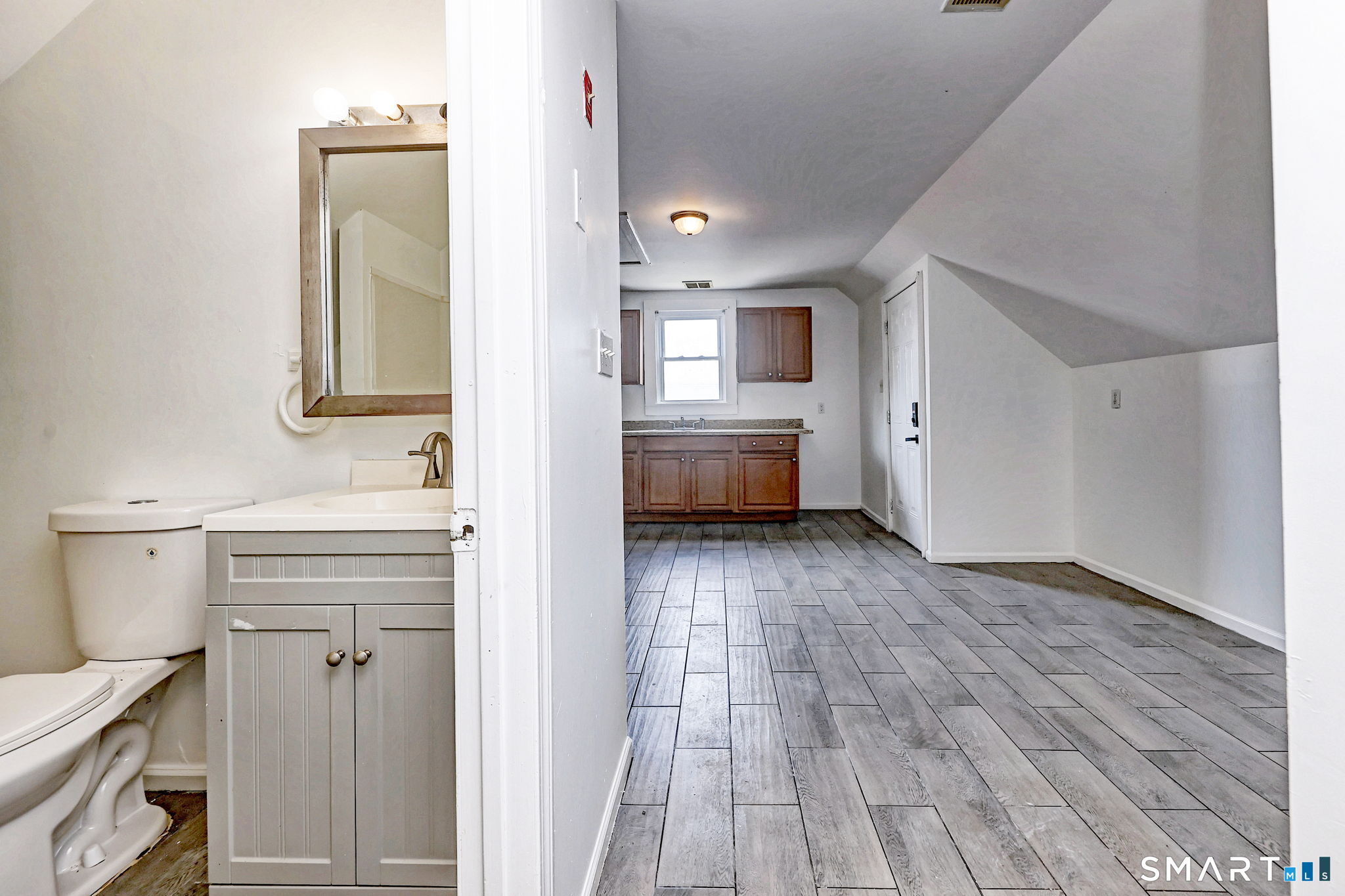 483 Ferry Street, Unit 3 New Haven, CT 06513 - Photo 17 of 28