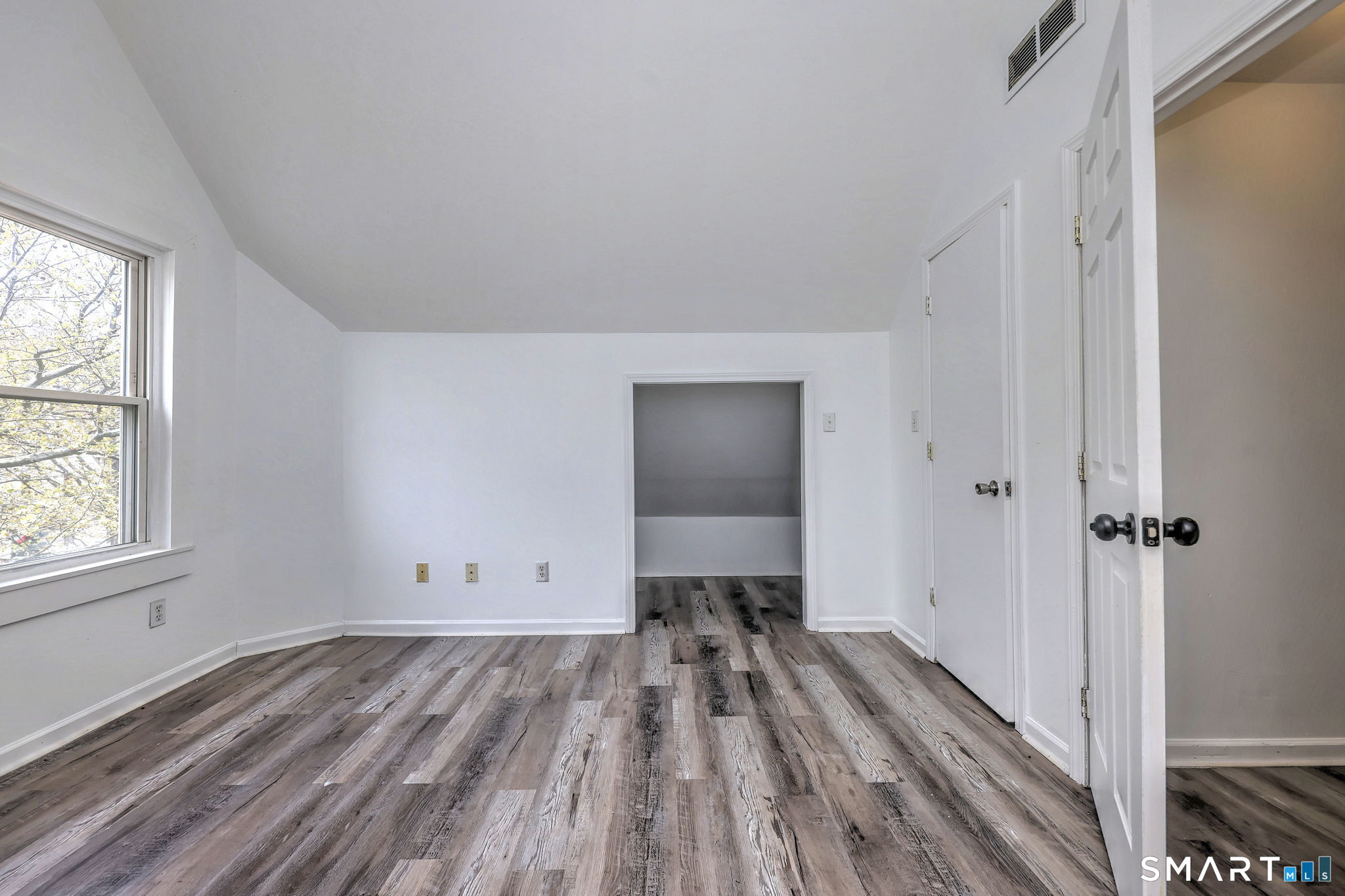 483 Ferry Street, Unit 3 New Haven, CT 06513 - Photo 6 of 28