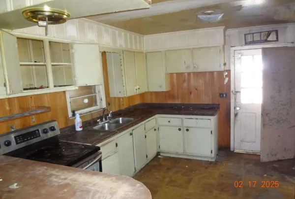$84,777 | 12 East Sassafras Street, Andrews, SC 29510