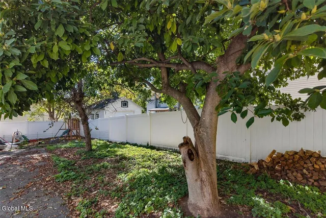 $305,000 | 8 Byard Street, Johnstown, NY 12095