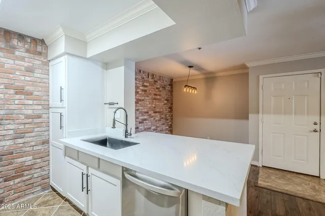 $280,000 | 2025 East Campbell Avenue, Unit 143, Phoenix, AZ 85016