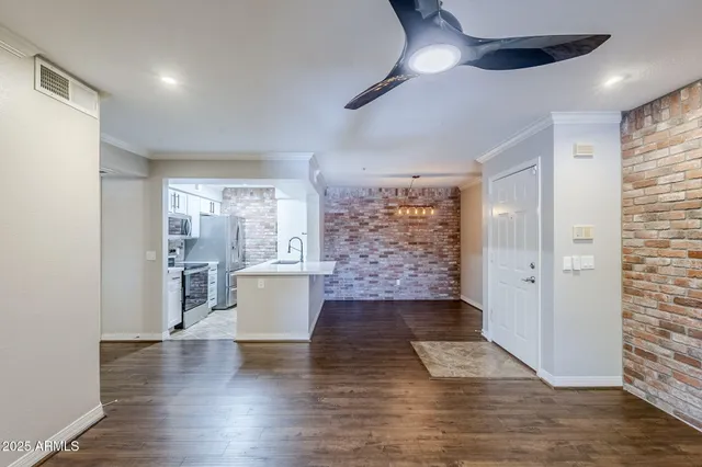 $280,000 | 2025 East Campbell Avenue, Unit 143, Phoenix, AZ 85016