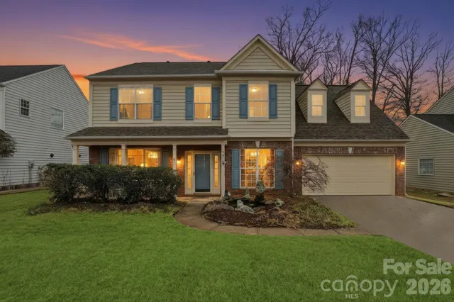 $650,000 | 4018 Manor House Drive, Charlotte, NC 28270
