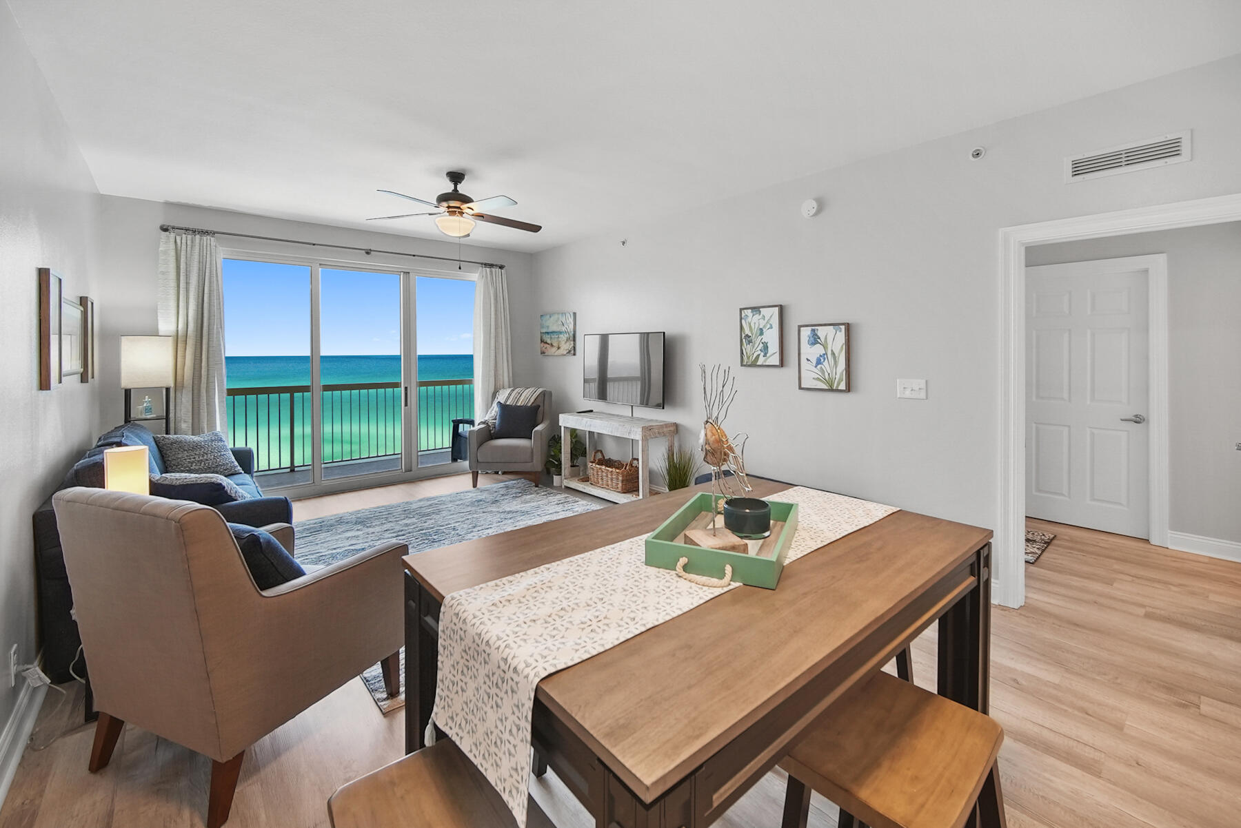 15817 Front Beach Road, Unit 11706 Panama City Beach, FL 32413 - Photo 5 of 22 IMG_7264